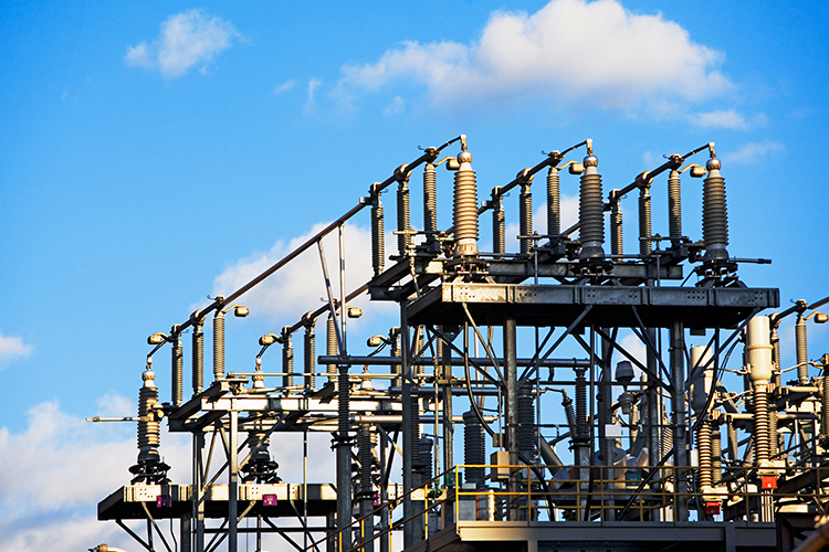 工業(yè)插頭的特性和它的材質(zhì)？